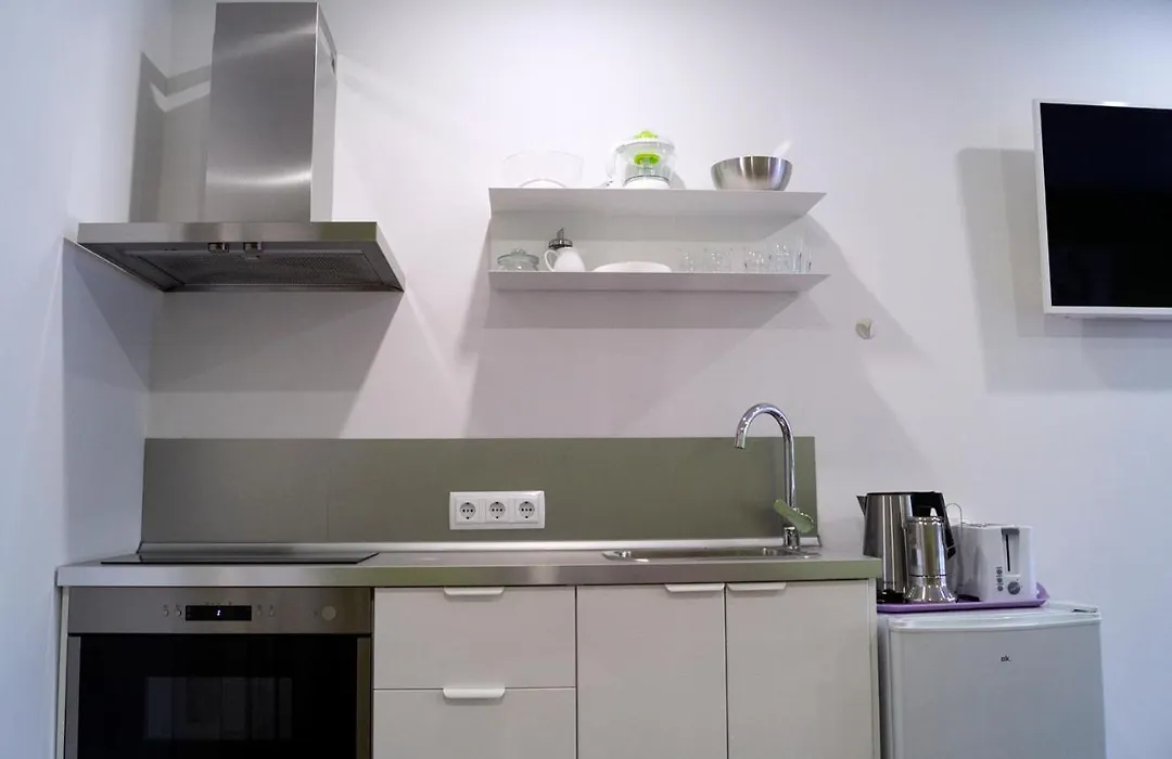 Moncloa Room Apartments-1