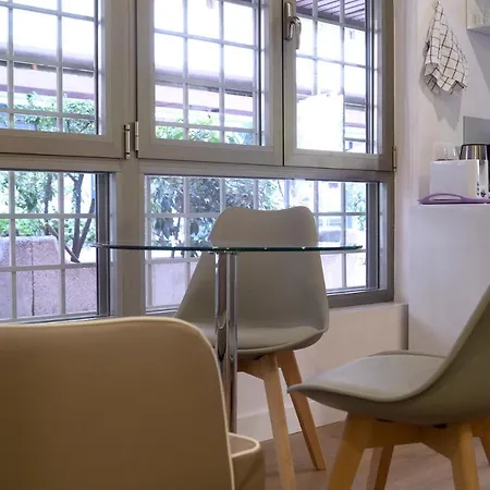 Moncloa Room Apartments-2